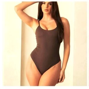 Pinsy shapewear bodysuit